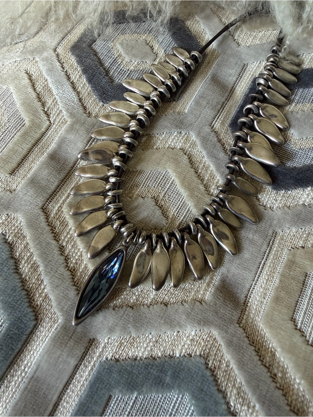 UNO de 50 Silver-Tone Necklace with Black Marquise Pendant